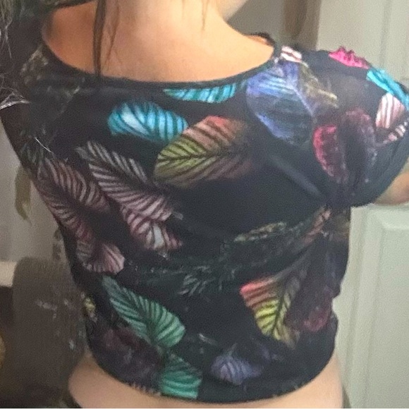 💫H&M Leaf Print SeeTrough Basic Women Short Sleeved Tie-hem up Cropped Tank Top - Picture 2 of 7